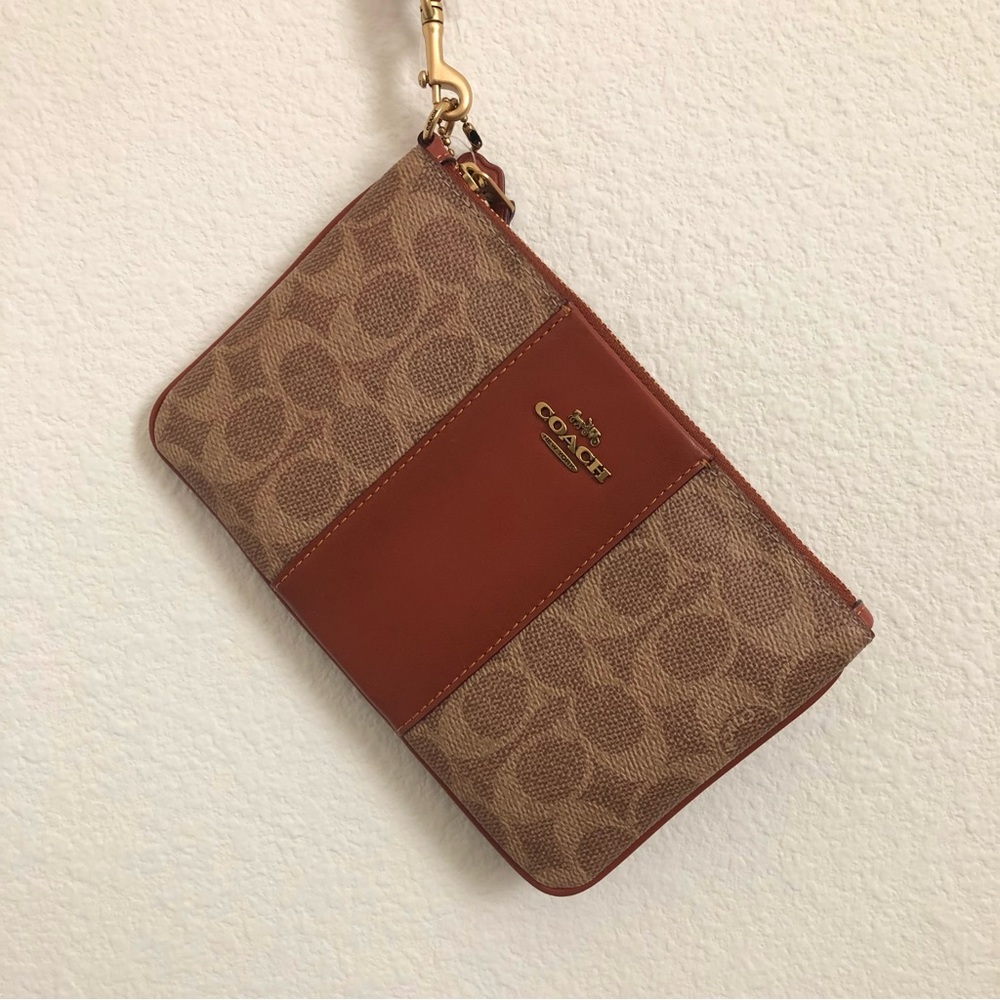 NWT Coach Wristlet